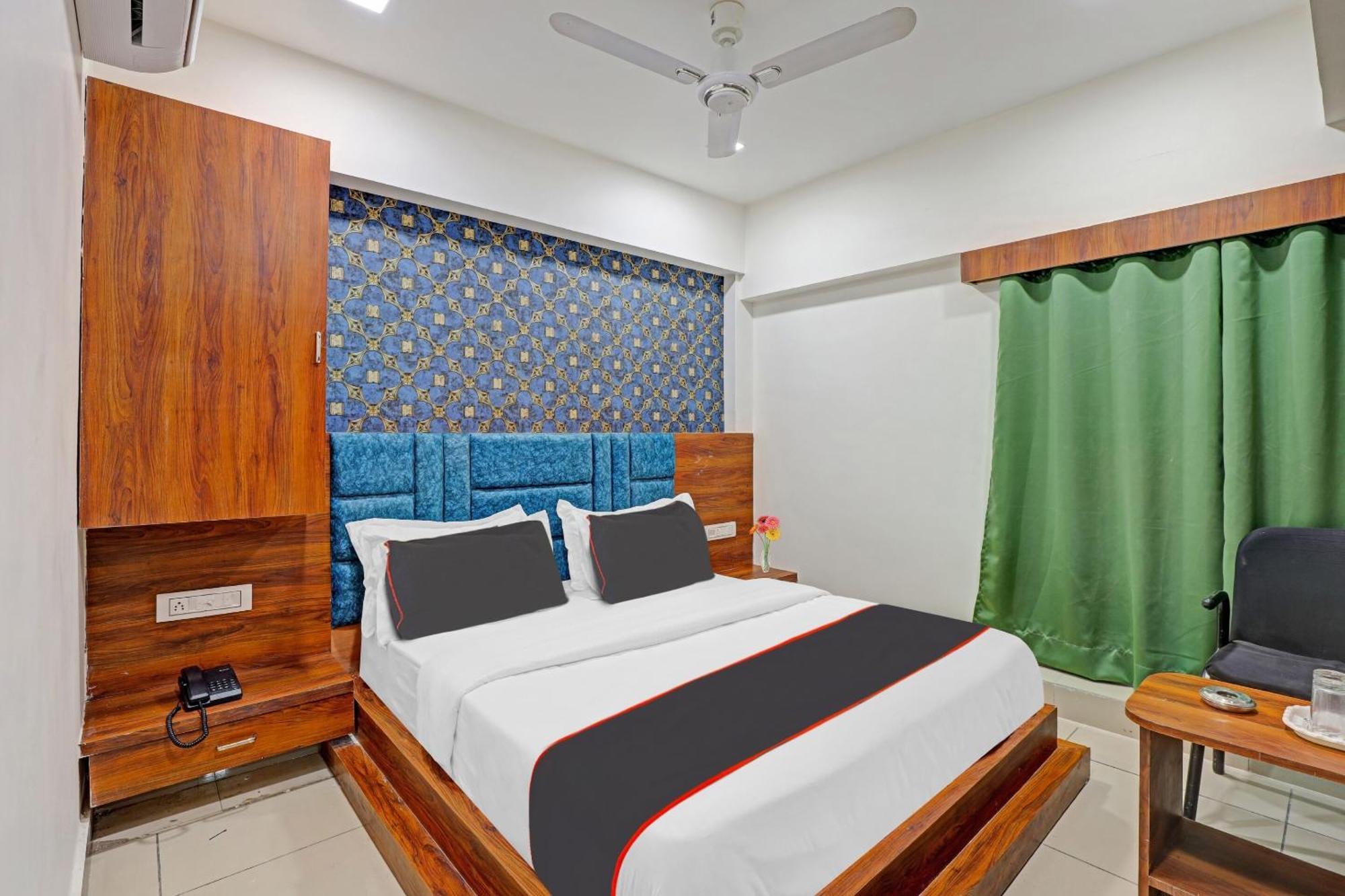 Capital O Bhavya Villa Ahmedabad Exteriör bild